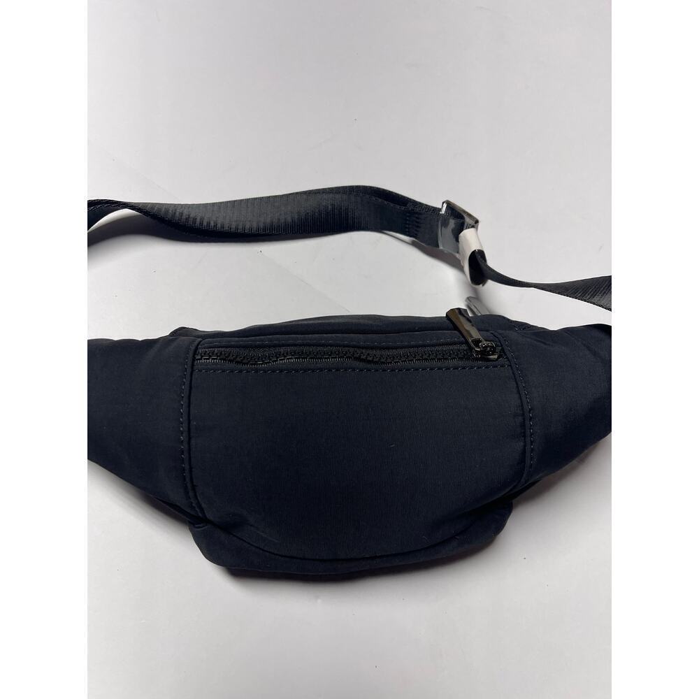 Luis Torres belt bag preowned like new condition! - Picture 4 of 4